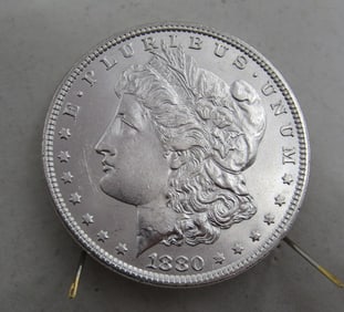 UNC 1880 MORGAN US SILVER DOLLAR COIN
