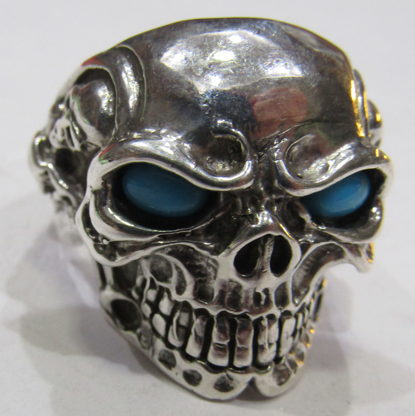TURQUOISE SKULL RING STERLING SILVER 23G SIZ11 1/2 (1 of 4)