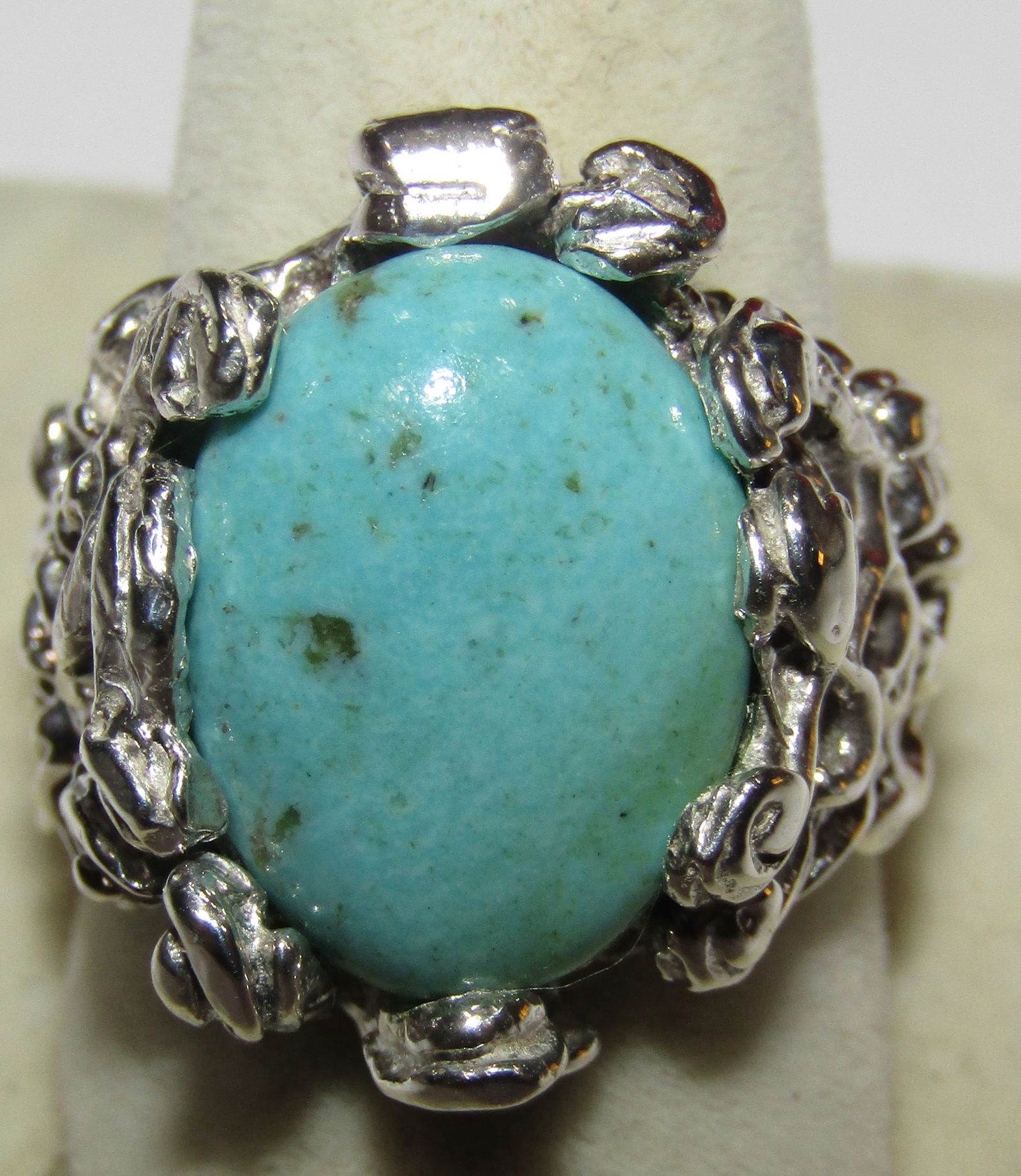 STERLING SILVER BRUTELIST TURUOISE RING (1 of 2)