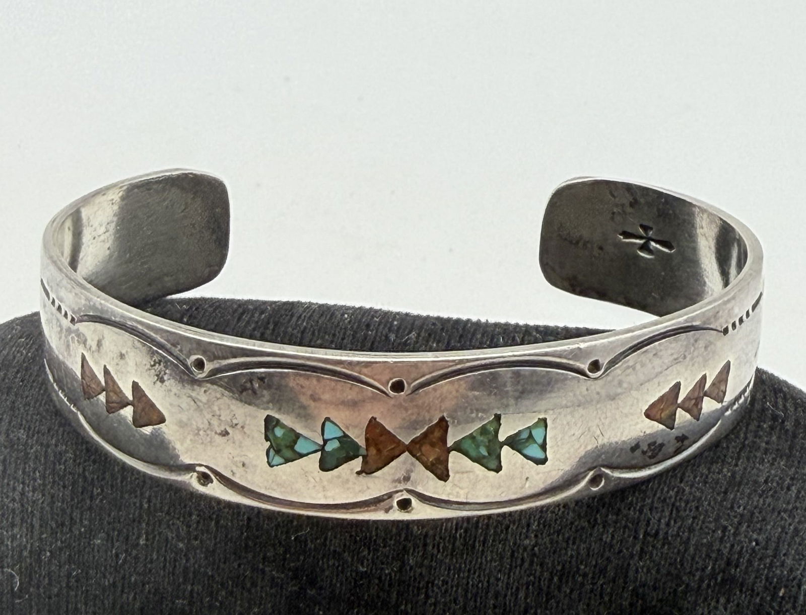 GIBSON GENE NAVAJO STERLING TURQUOISE BRACELET (1 of 4)