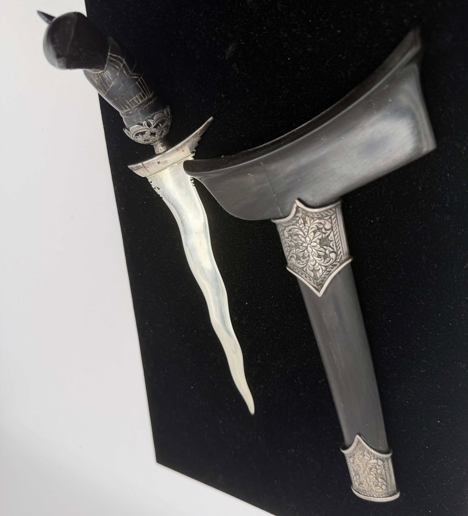 WOW ANTIQUE STERLING BLADE KRIS KNIFE HORN (1 of 6)