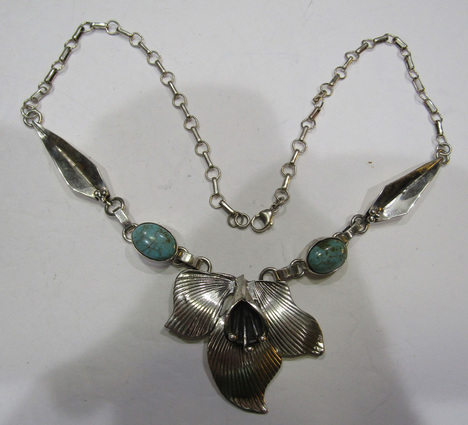 E RICHARDS TURQUOISE NECKLACE STERLING SILVER (1 of 3)