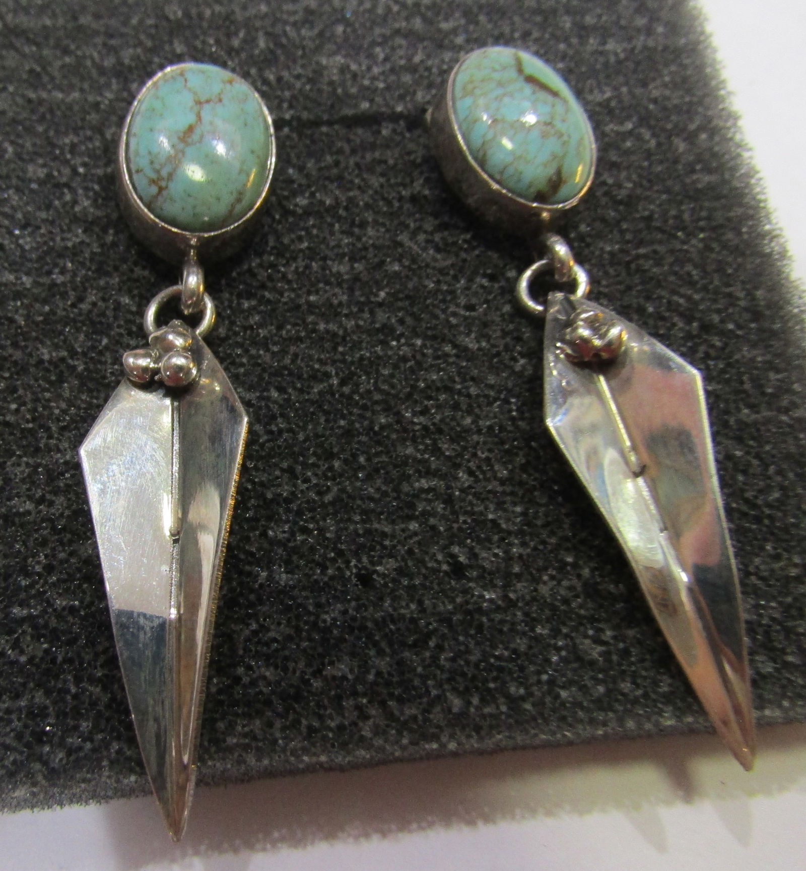 E RICHARDS TURQUOISE EARRINGS STERLING SILVER (1 of 2)