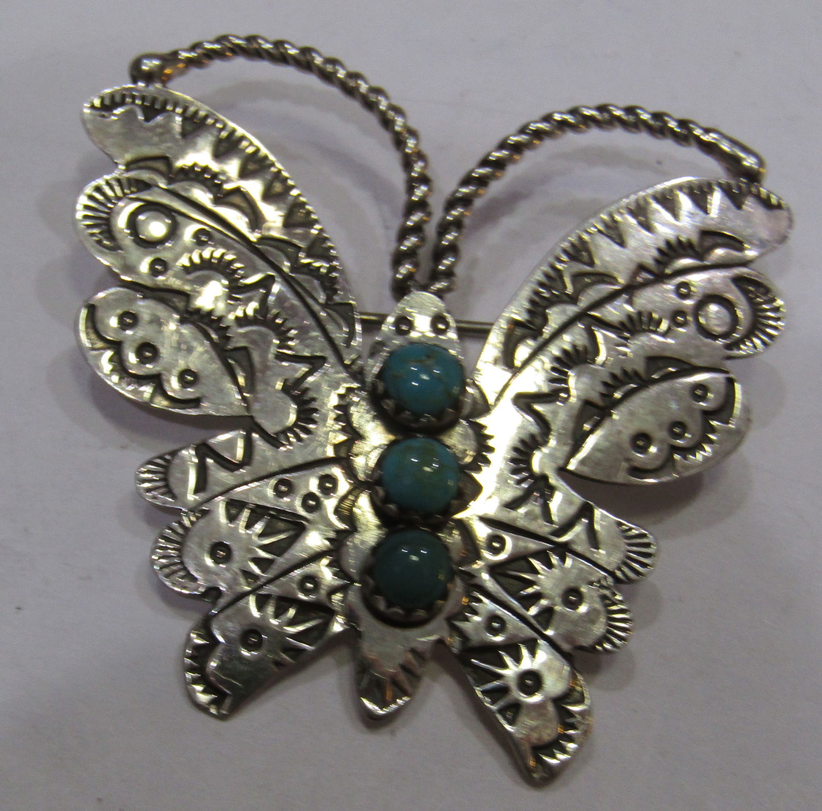 "SS" TURQUOISE BUTTERFLY PIN STERLING SILVER (1 of 2)