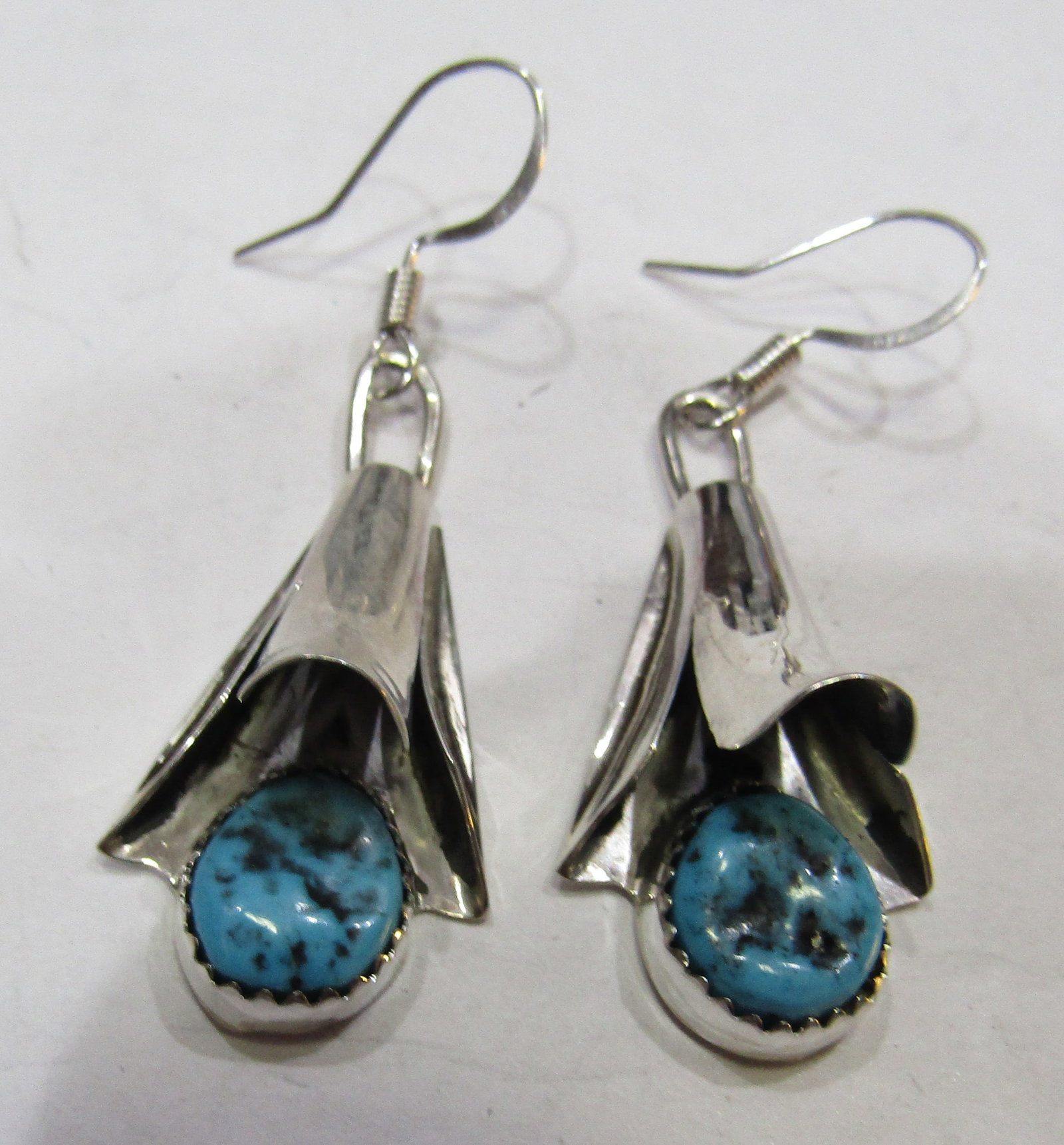 YAZZIE TURQUOISE SQUASH EARRINGS STERLING SILVER (1 of 3)