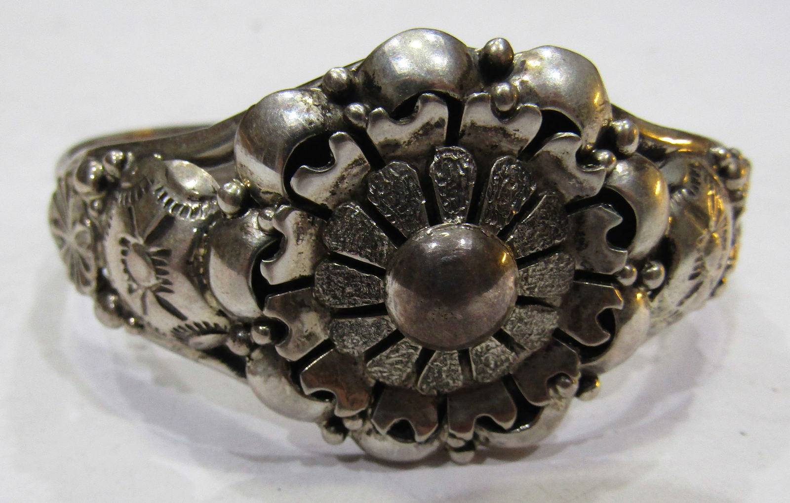 CLEM NALWOOD CUFF BRACELET STERLING SILVER (1 of 3)