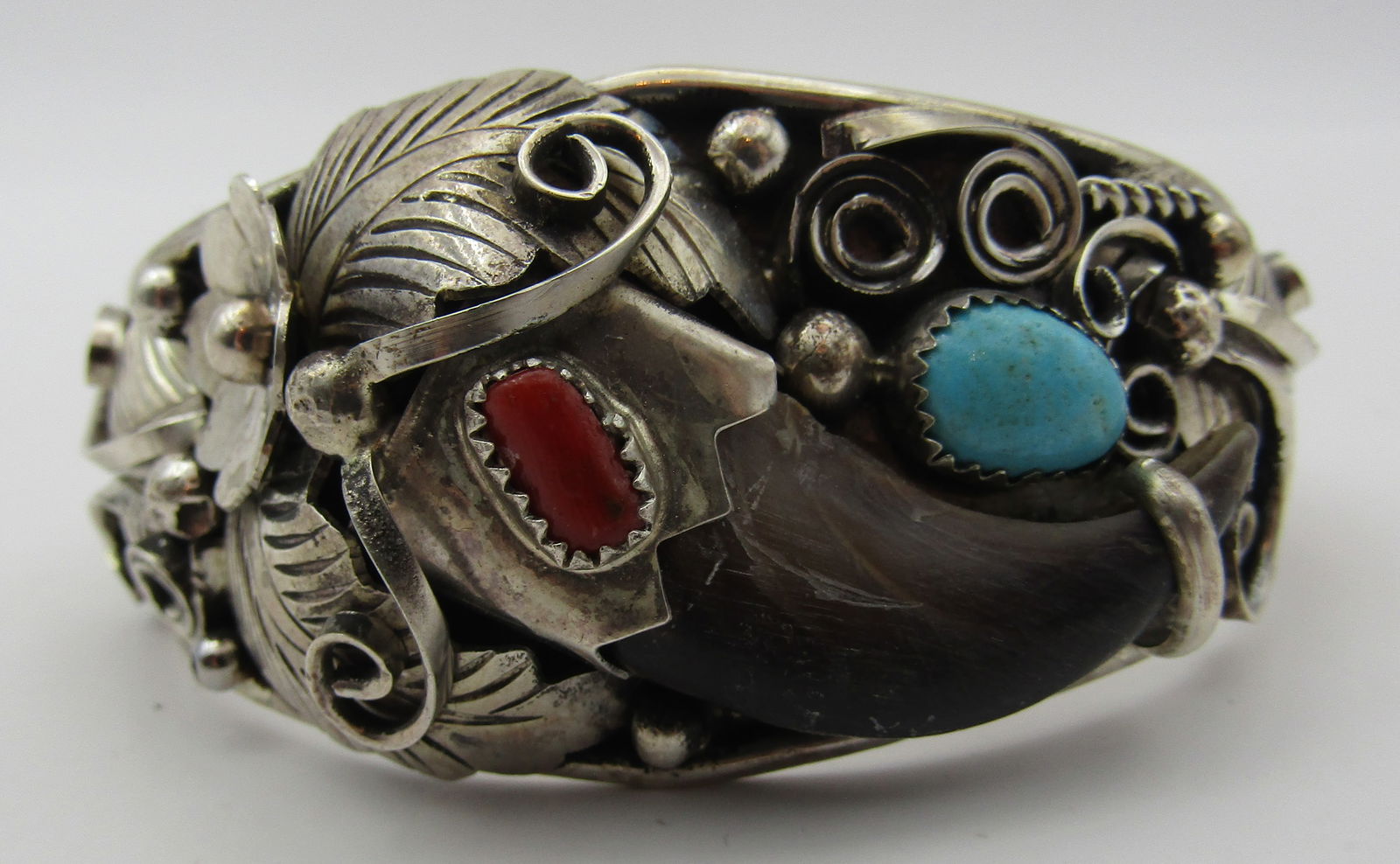 "JT" BEAR CLAW TURQUOISE CUFF BRACELET STERLING (1 of 5)