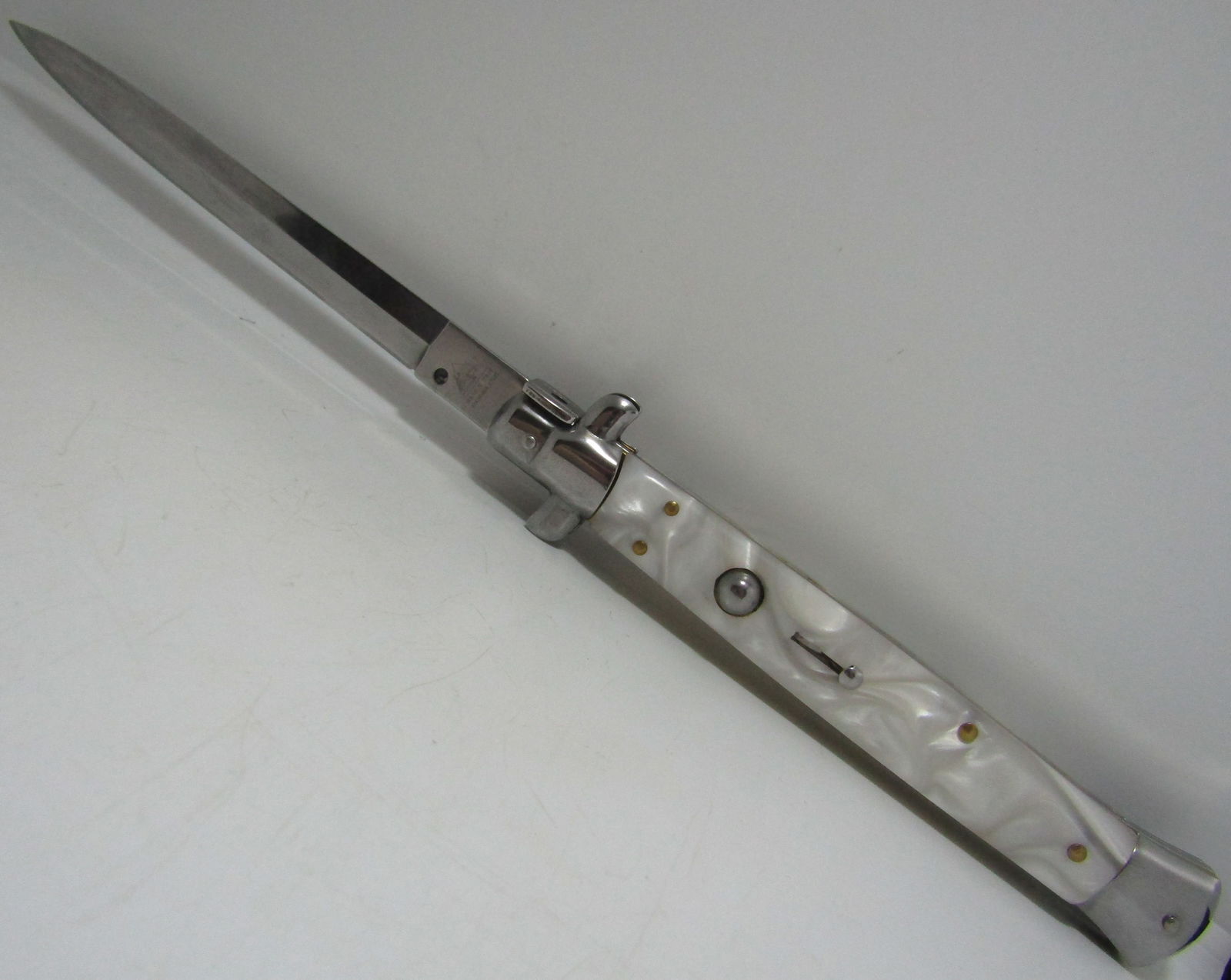 LARGE SWITCHBLADE KNIFE - 4