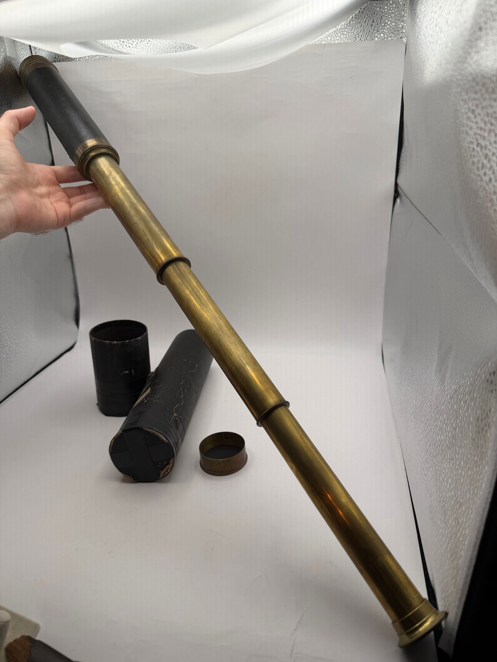 29.75" ANTIQUE OR VINTAGE BRASS TELESCOPE (1 of 11)