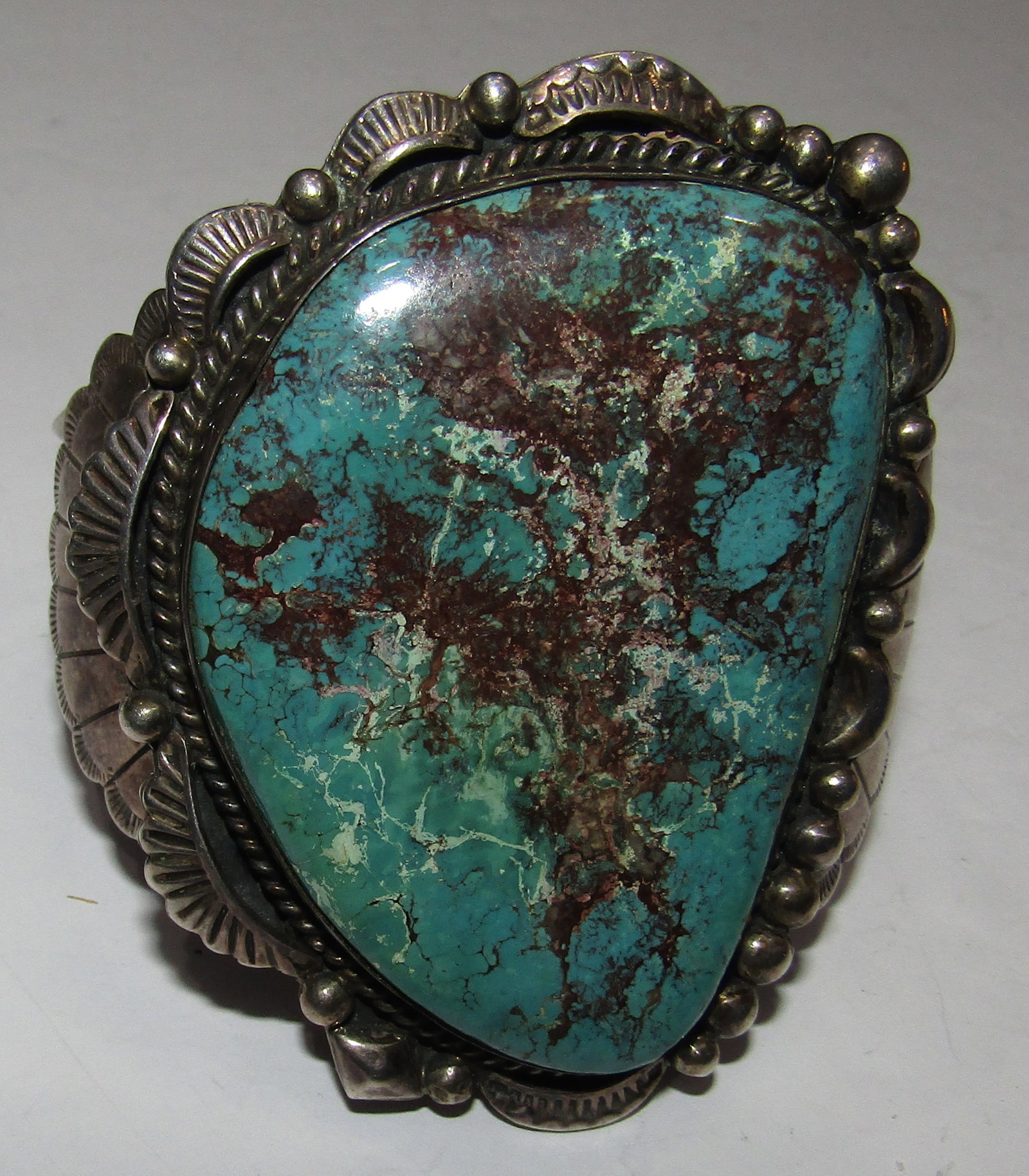133GR "SH" TURQUOISE CUFF BRACELET STERLING SILVER (1 of 3)