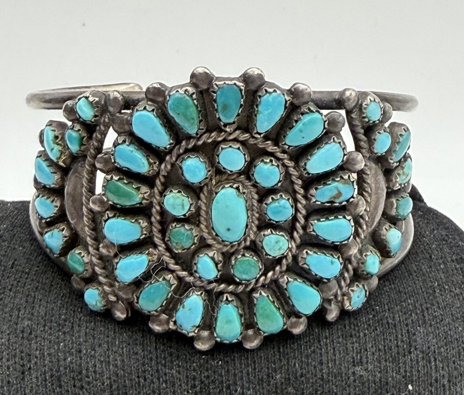 OLD PAWN STERLING TURQUOISE CLUSTER BRACELET (1 of 4)