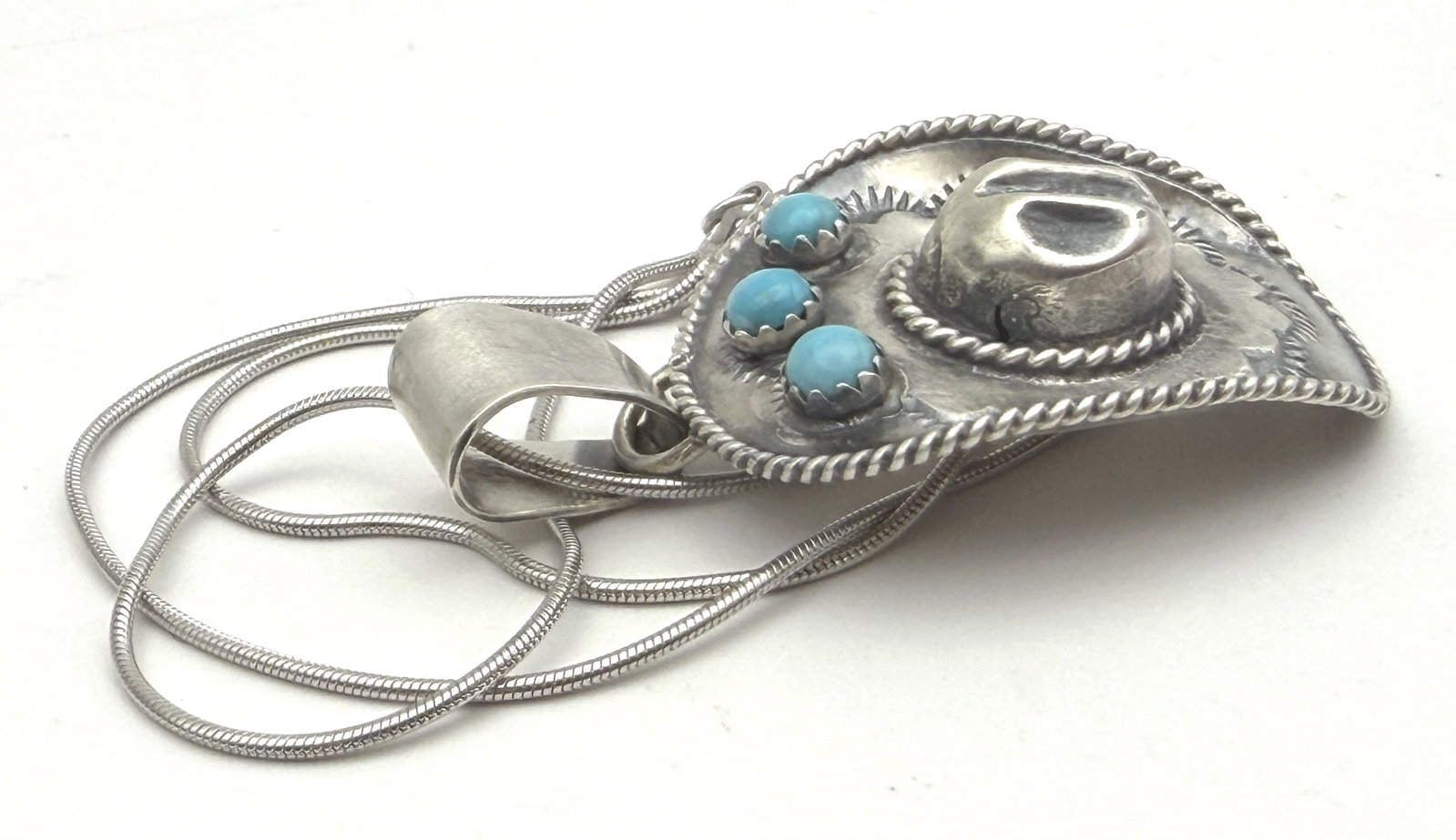 BOBBY PLATERO COWBOY HAT STERLING NECKLACE (1 of 4)