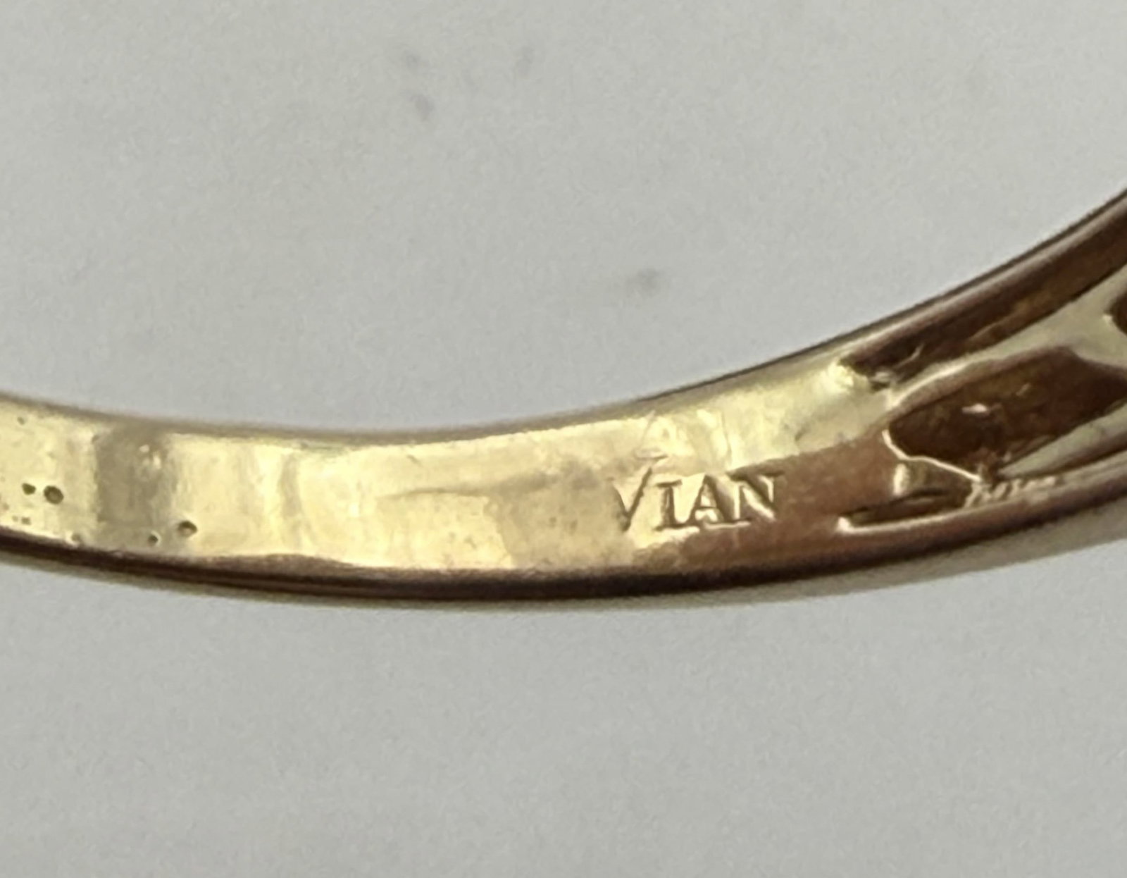 LEVIAN 14K SOLID GOLD DIAMOND BUCKLE RING - 3