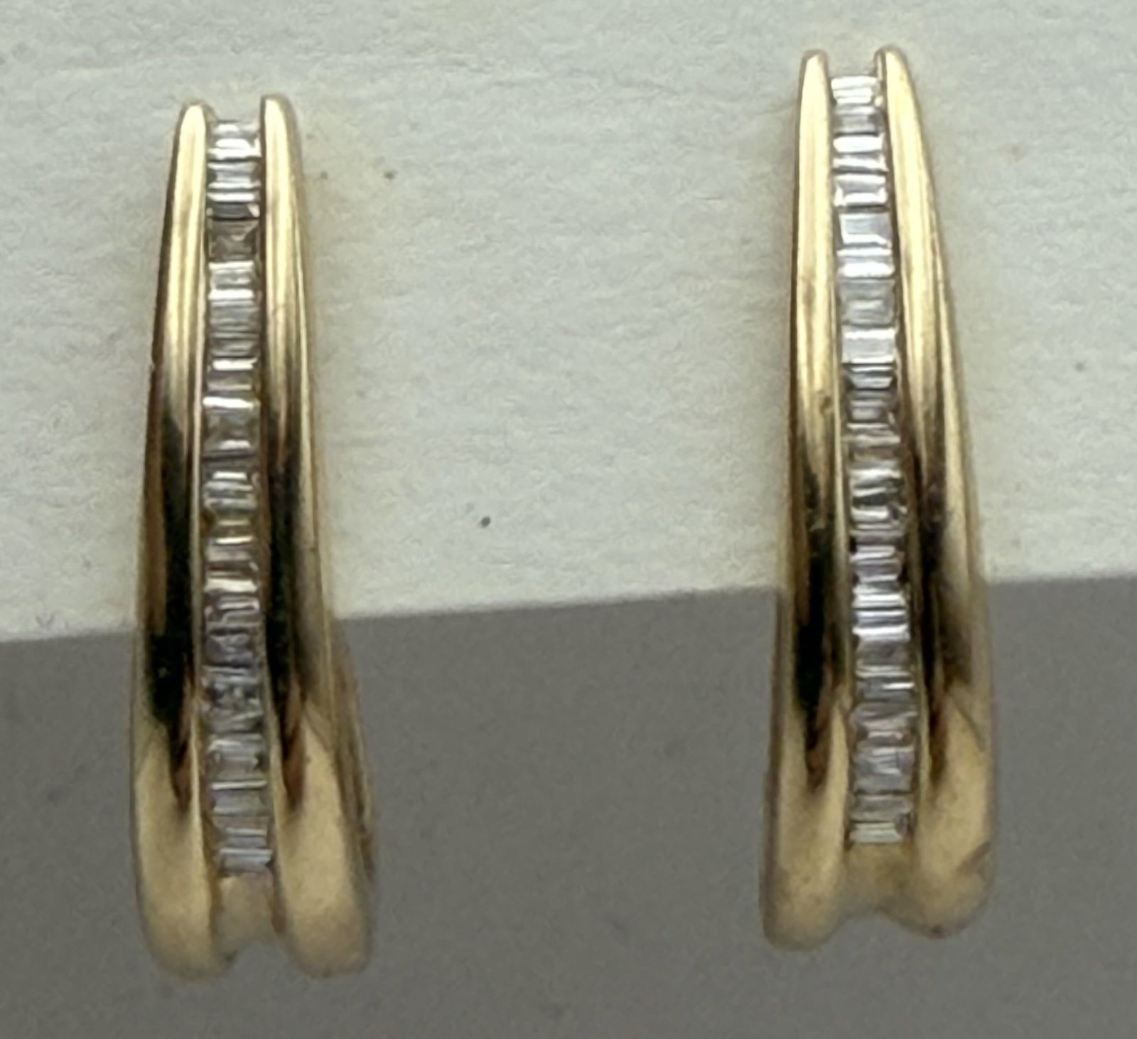 14K SOLID GOLD 0.5 CTTW DIAMOND HALF HOOP EARRINGS (1 of 5)