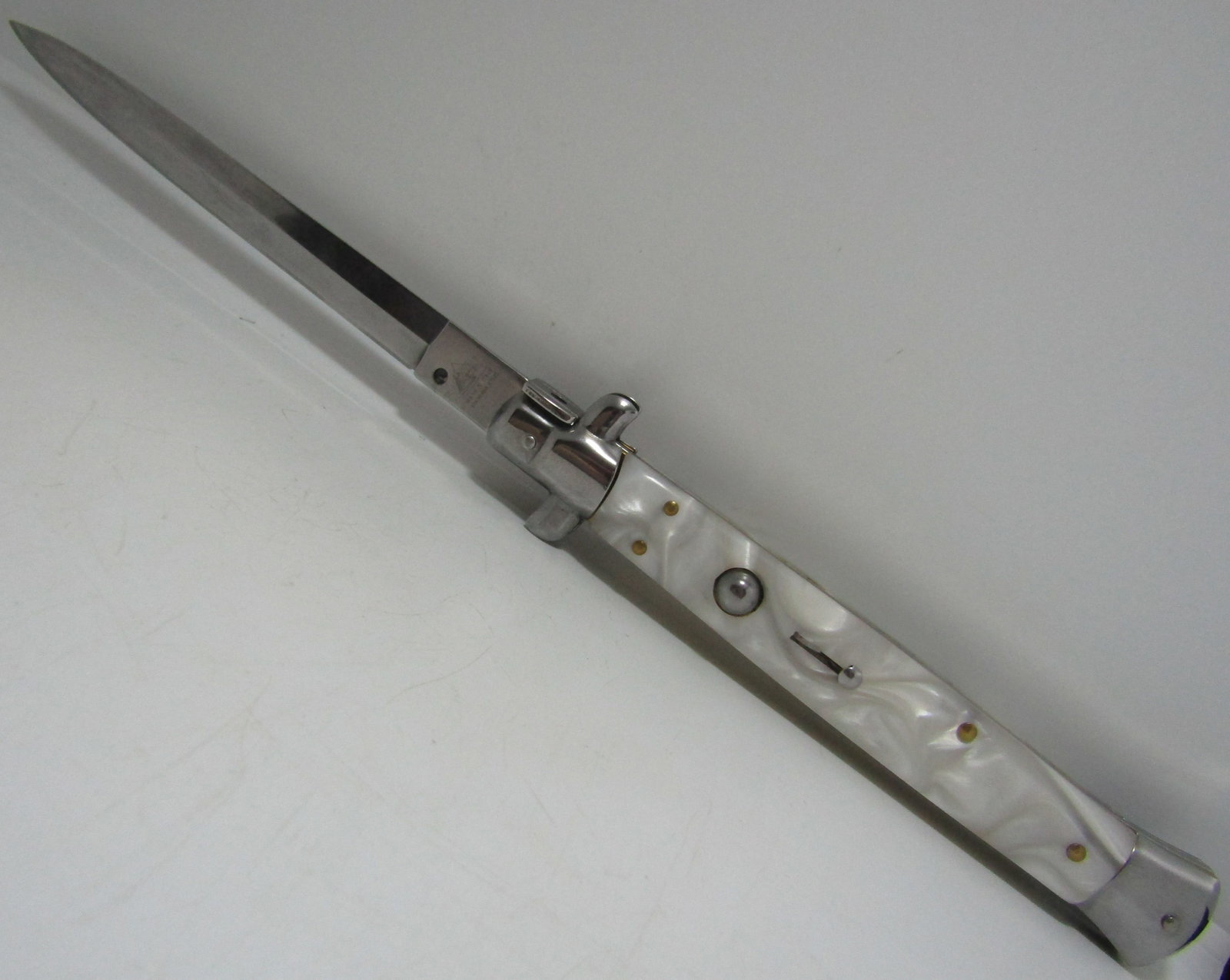 LARGE SWITCHBLADE KNIFE - 4