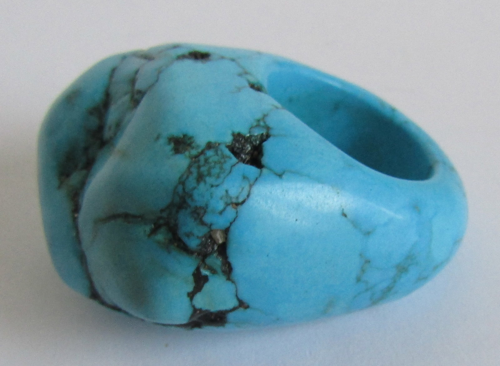 SOLID STONE TURQUOISE RING 30GRAMS SIZE 6 1/2 - 3