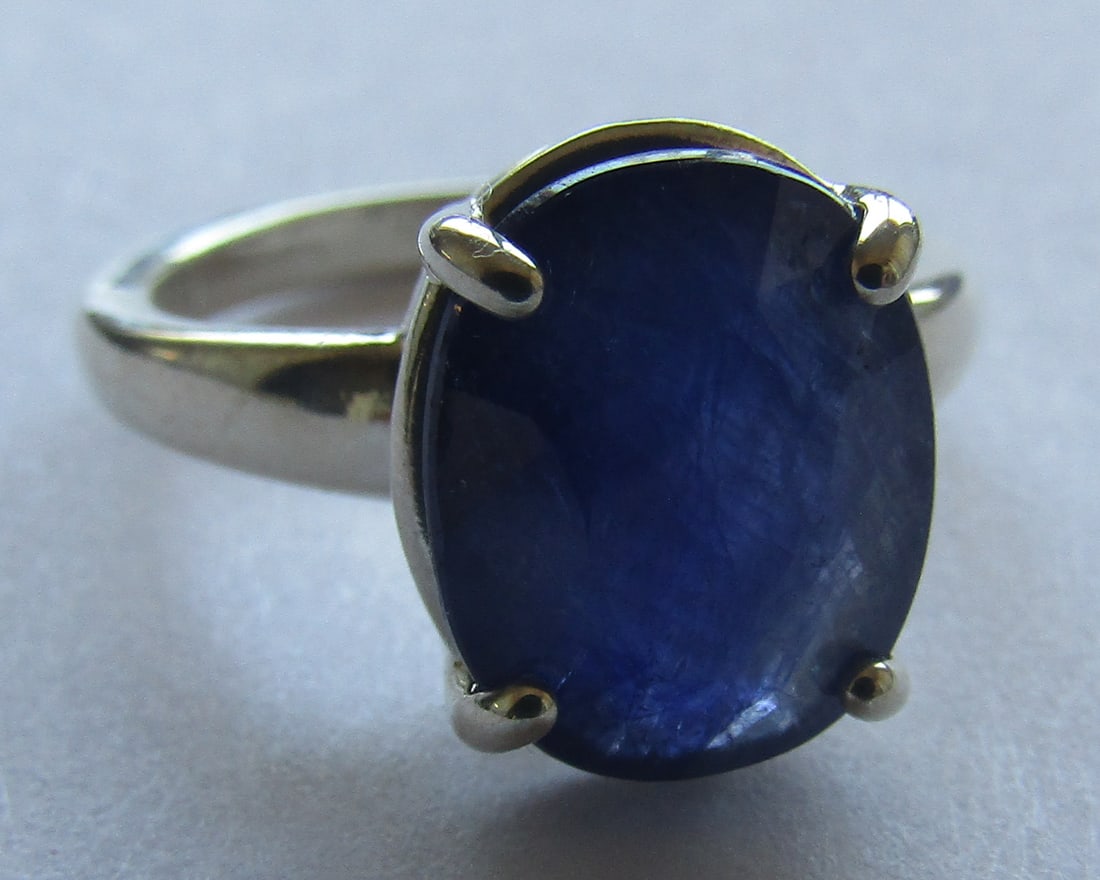 6 CARAT SAPPHIRE RING STERLING SILVER SIZE 7 3/4 (1 of 4)
