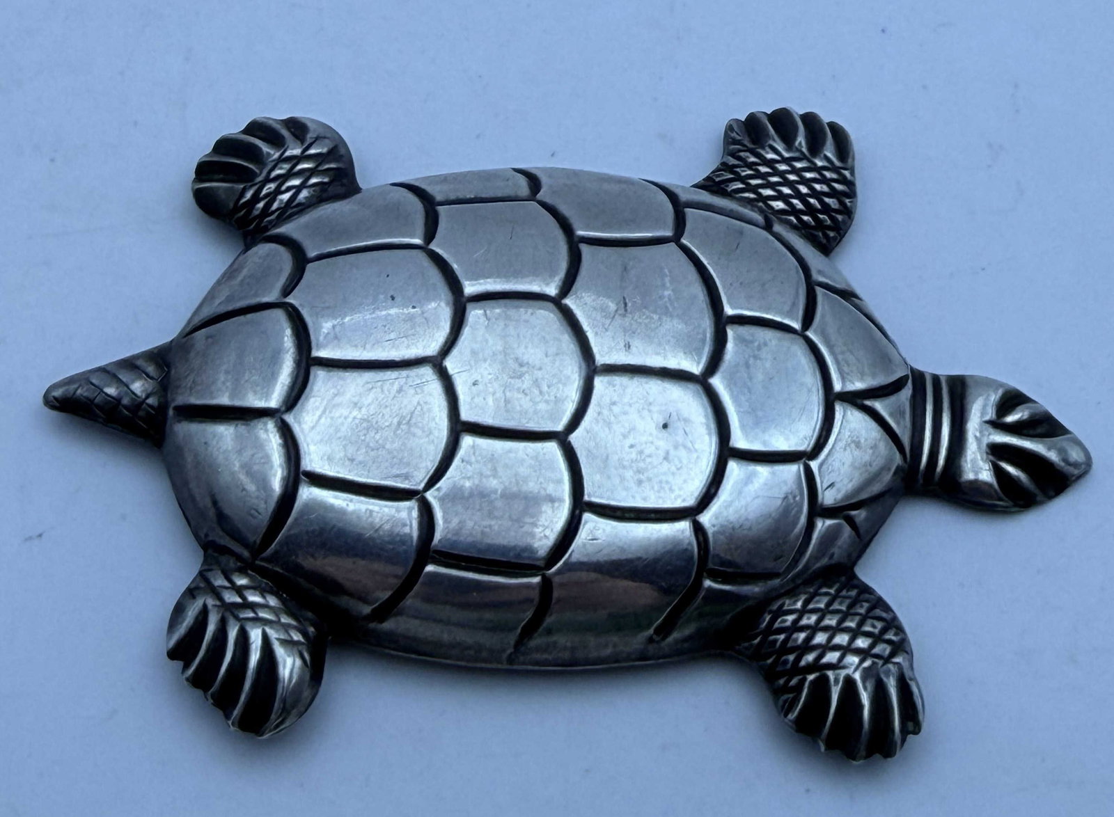 3" STERLING SILVER TURTLE PIN BROOCH VINTAGE: UNSIGNED MARKED TESTED STERLING SILVER. MEASURES 3" X 2". WEIGHS 11.9 GRAMS TOTAL. WITH IMPERIAL AUCTION THE COST FOR PACKING AND SHIPPING VIA USPS IN THE USA IS $5.