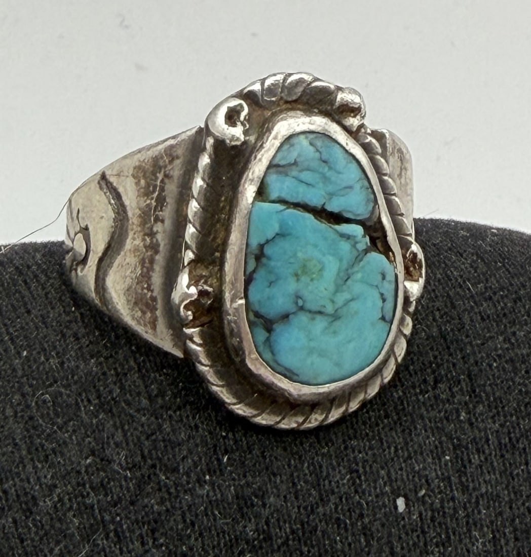 OLD PAWN SIZE 12 STERLING TURQUOISE RING (1 of 4)