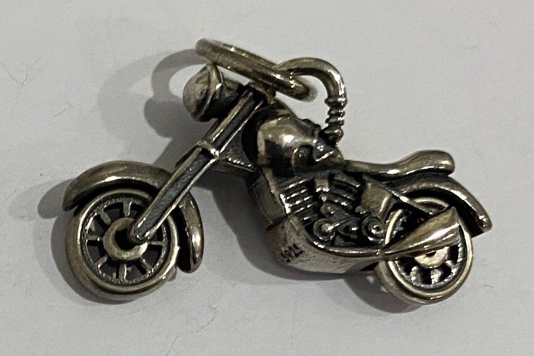 3D MOVEABLE MOTORCYCLE PENDANT CHARM STERLING SILV (1 of 2)