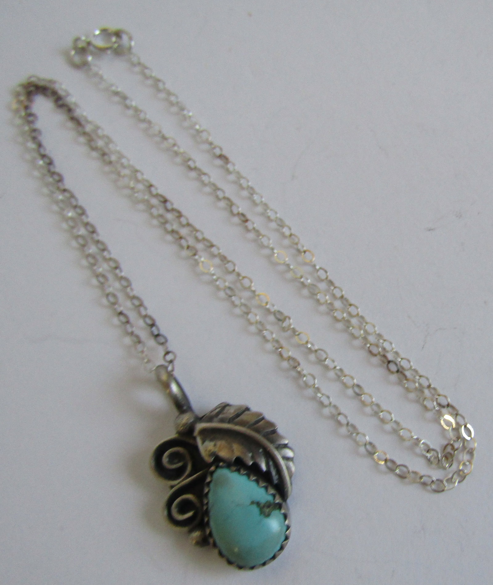 NAVAJO TURQUOISE PENDANT 18"NECKLACE STERLING SILV (1 of 4)