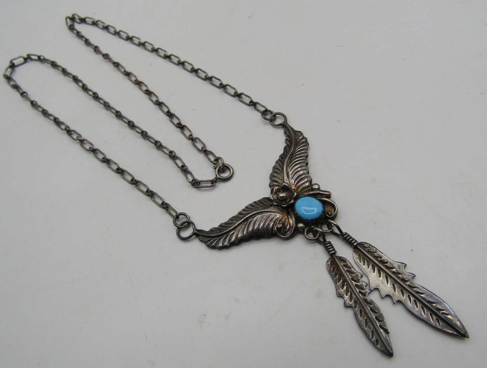 SLEEPING BEAUTY TURQUOISE NECKLACE STERLING SILVER: VINTAGE ESTATE MARKED "STERLING". TESTED STERLING SILVER NECKLACE. NATIVE AMERICAN SOUTHWEST NAVAJO INDIAN JEWELRY. MEASURES 19 INCHES PLUS A 2.25"DROP. WEIGHS 11.8GRAMS. EXCELLENT USED CONDITION. WIT