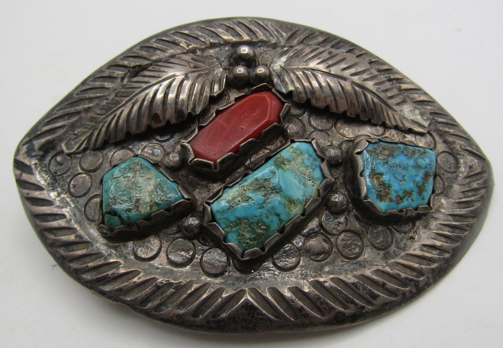 TURQUOISE CORAL BELT BUCKLE STERLING SILVER 78GRAM: EARLY VINTAGE ESTATE NATIVE AMERICAN SOUTHWEST NAVAJO INDIAN JEWELRY. MEASURES 3.75 INCHES BY 2.25 INCHES. TESTED STERLING SILVER. WEIGHS 78.2GRAMS. EXCELLENT USED CONDITION. WITH IMPERIAL AUCTION THE