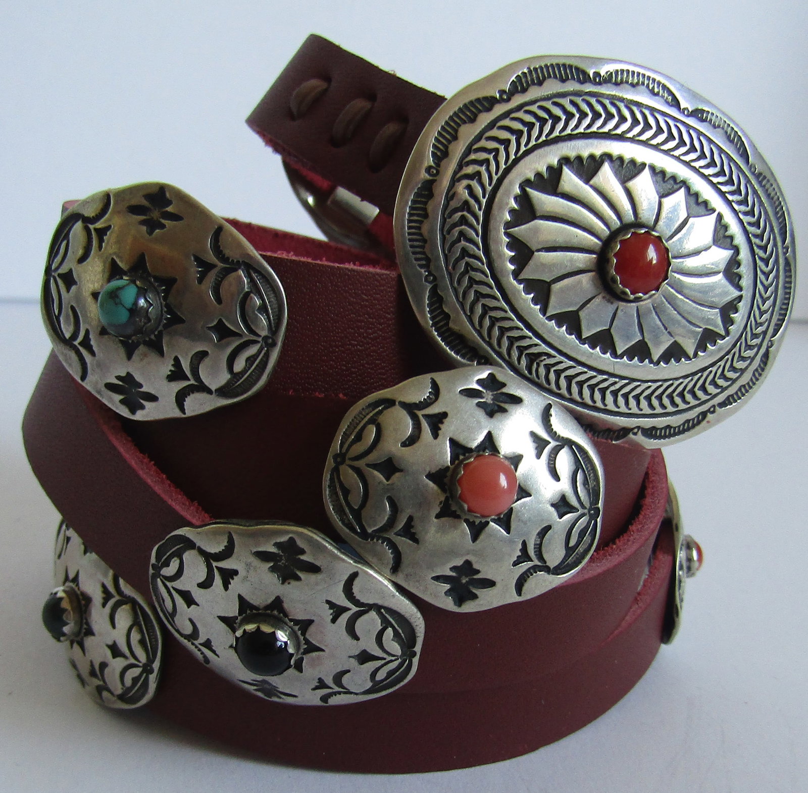 RED CORAL BUCKLE CONCHO BELT STERLING SILVER 102GR (1 of 7)