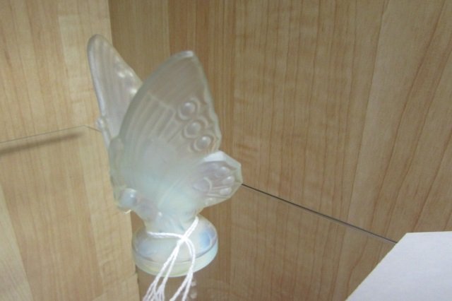 Sabino France Butterfly Signed & Paper Tag: measures 2-1/2". 3-202