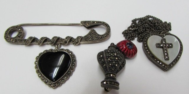 3 PCS MARCASITE STERLING SILVER JEWELRY: 3.372 STERLING SILVER MARCASITE PIN WITH HEART, PERFUME BOTTLE PIN, HEART LOCKET ON CHAIN. ALL 3 PCS.
