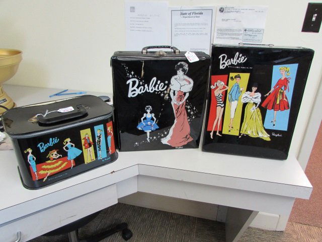 BARBIE KEN MIDGE DOLLS 3 PONYTAIL CASES LOT OF CLOTHES: THIS IS A 3 CASE LOT OF #4 BARBIE, #6 MIDGE, KEN DOLLS A LOT OF CLOTHING WIGS ACCESSORIES AND MORE