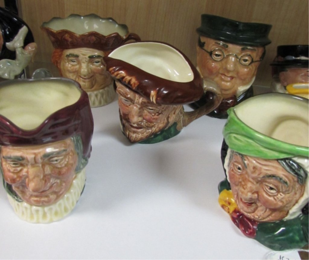 5 PC EARLY ROYAL DOULTON SMALL TOBY JUG MUG: 162.18. ALL 'A' EARLY MARKS NO D NUMBERS. DRAKE 4, MR PICKWICK 1, SAIREY GAMP 3, SIMON THE CELLARER HH, OLD KING COLE F. ALL IN EXCELLENT CONDITION: NO CHIPS NO CRACKS 3" TO 4"