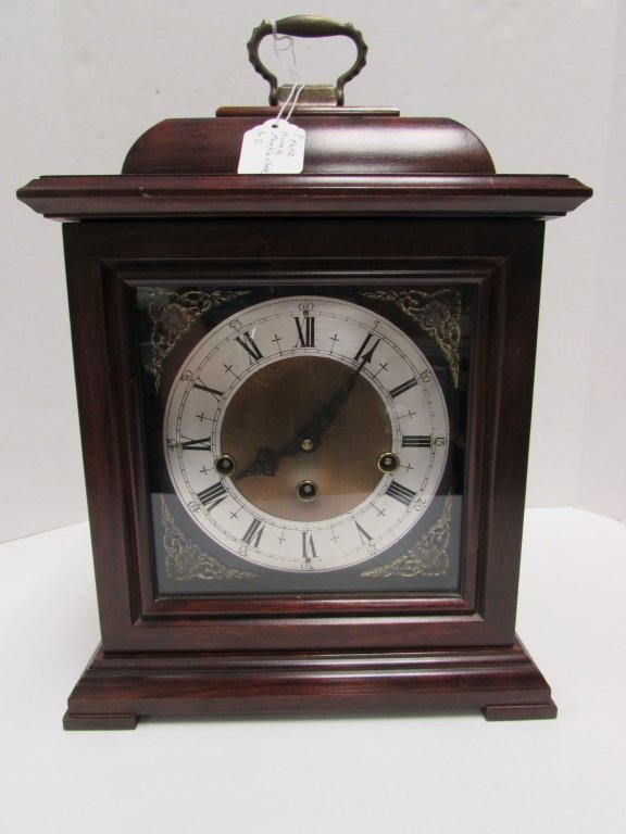 FRANZ HERMEL MANTLE CLOCK: 3.0 HAS TIME STRIKE AND WEST MINISTER CHIME MEASURES 15" TALL X 9.5" WIDE X 6" DEEP