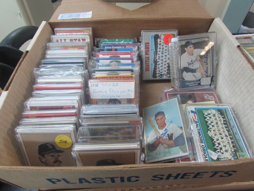 BASEBALL COLLECTOR CARDS 80s 90s MIXED UNSEARCHED: 4.0 1980s 1990s AUTOGRAPHS ROOKIES POST FACTORY
