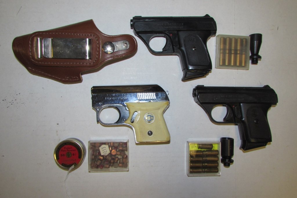 STARTER PISTOLS ME 8 DETECTIVE ROHM RG 3S & AMMO
