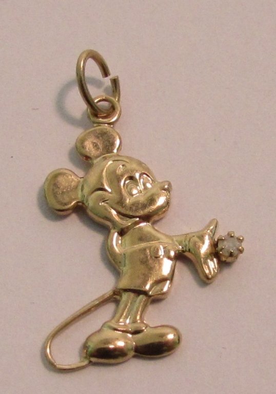 MICKEY MOUSE 14K GOLD DIAMOND CHARM PENDANT DISNEY: MARKED DISNEY 14K YELLOW GOLD CHARM FOR NECKLACE OR BRACELET. MOUNTED WITH A DIAMOND IN MICKEY'S HAND. MEASURES 1"