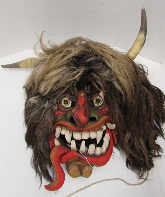 KABUKI NOH ONI WOOD MASK JAPANESE CARVED HORN HAIR: 118.105 MOVEABLE JAW, HAND CARVED WOOD JAPANESE DEMON DEVIL MASK. REAL GOLDEN YAK HAIR & REAL HORNS. 23" TALL.