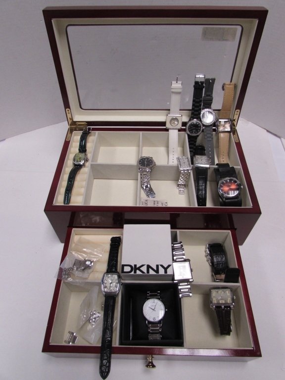 JEWELRY BOX WRIST WATCH SEIKO GUESS DKNY INVICTA: 2.0 LOT OF WRISTWATCHES IN WOODEN JEWELRY BOX. MOST APPEAR NEW. SEIKO, INVICTA, CURATIONS, GUESS, KENNETH KOLE, NOVELLE, DKNY, NY & CO, INCTIVA, EXTRA LINKS PARTS.