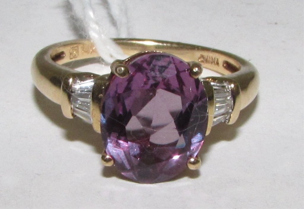 3CT ALEXANDRITE DIAMOND RING 14K GOLD: SYNTHETIC CORUNDUM. SIZE 6. STONE 10MM X 8MM.