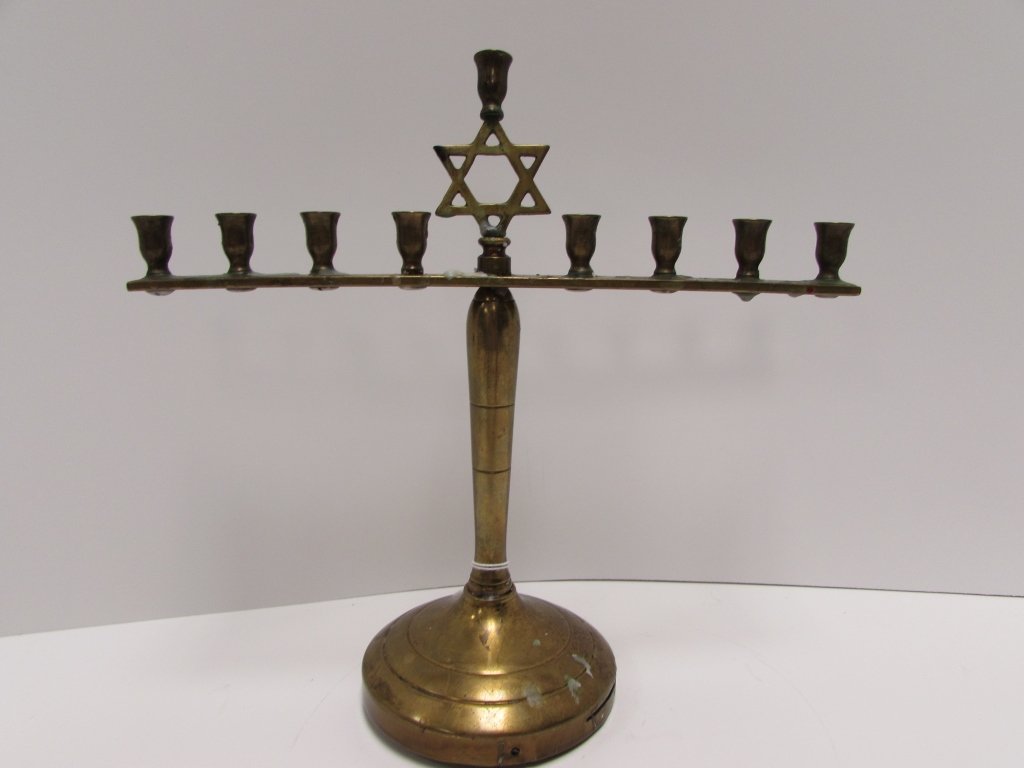 MENORAH BRASS JEWISH HANUKKAH MUSIC BOX GERMANY: 1930's GERMAN BRASS MUSICAL MENORAH. 9.5" TALL x 10.25" WIDE.