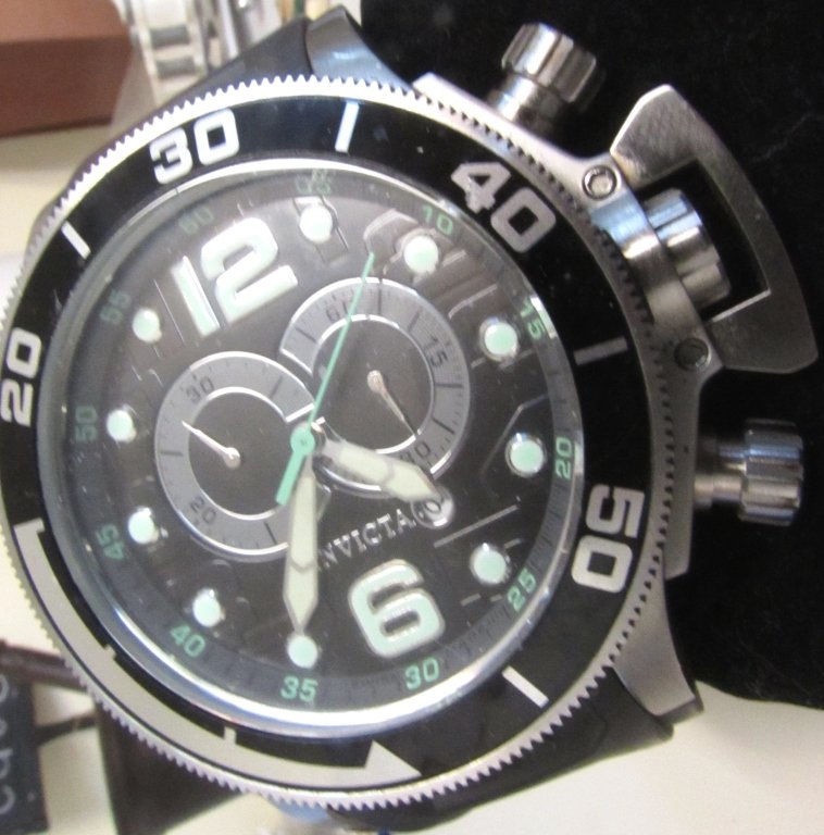 INVICTA INTERCEPTOR CHRONOGRAPH STAINLESS STEEL: CORDUBA COLLECTION WATCH MODEL 6916. DARK GREY RUBBER SPORTS BAND MAN'S BLACK & INDIGO WRISTWATCH. BEZEL IS 2". PRE-OWNED CONDITION. WORKS GREAT.