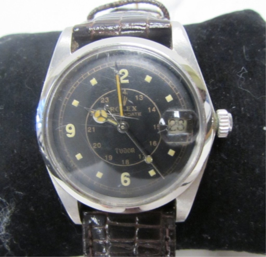 ROLEX TUDOR OYSTER DATE WATCH WRISTWATCH: TUDOR MOD. #7962 AUTOMATIC MOVEMENT, NEW LIZARD GRAIN LEATHER BAND, 33mm w/o CROWN, SWISS MADE, STAINLESS CASE. (484,XXX) C. 1946