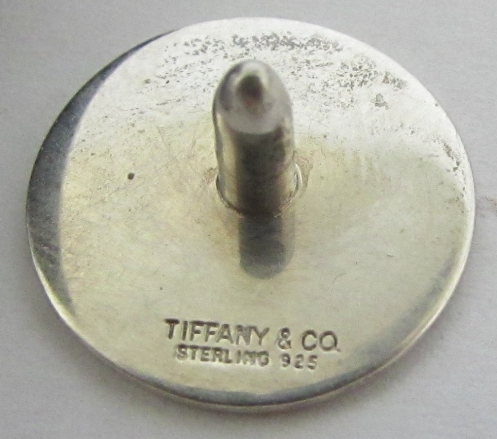 TIFFANY & CO STERLING SILVER GOLF BALL MARKER PIN: GENUINE, LIKE NEW IN TIFFANY POUCH.
