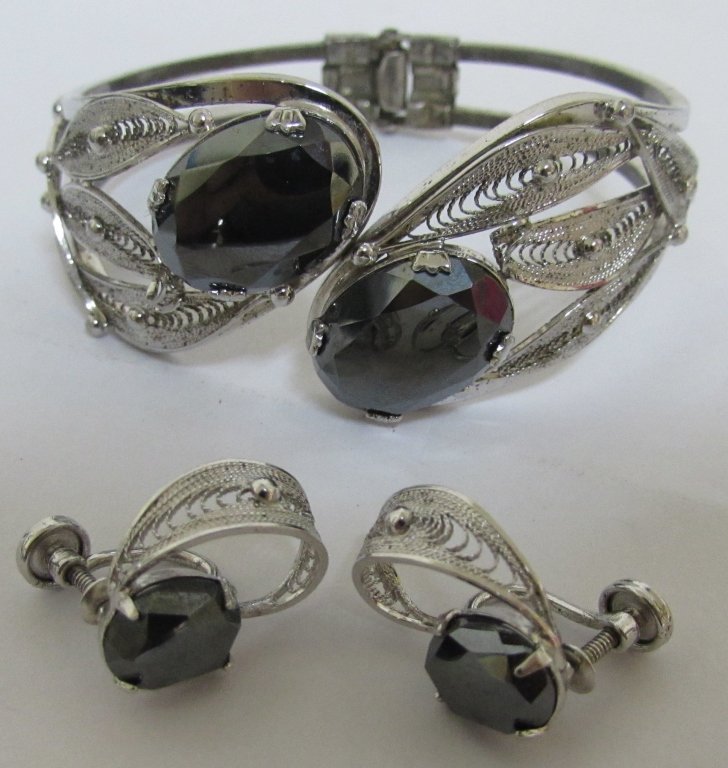 HEMATITE SORRENTO BRACELET EARRING STERLING: GENUINE SILVER BRACELET IS HINGED. FITS 7" WRIST. SCREW BACK EARRINGS. STONES MEASURE 8MM X 10MM. TOGETHER THEY ALL WEIGH 26.7 GRAMS