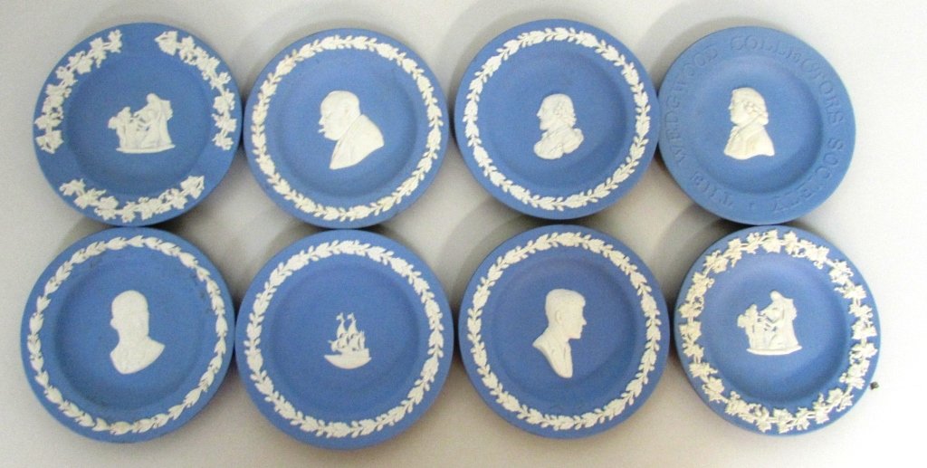 8 JASPERWARE WEDGWOOD BLUE BISQUE PLATE DISH ASHTRAY: JASPERWARE. THE WEDGWOOD COLLECTORS SOCIETY. MAYFLOWER 1620-1970. DIFFERENT FACES & SCENES. "CUPID AS THE ORACLE" 4-1/2"