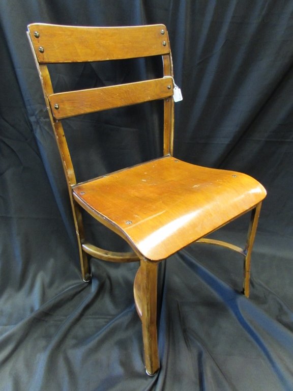 KID'S SCHOOL CHAIR ASC WOOD METAL MID CENTURY: CHILD STUDENT BENTWOOD CHAIR 31" TALL, 16" WIDE. MARKED AMERICAN SEATING COMPANY. MADE IN USA.