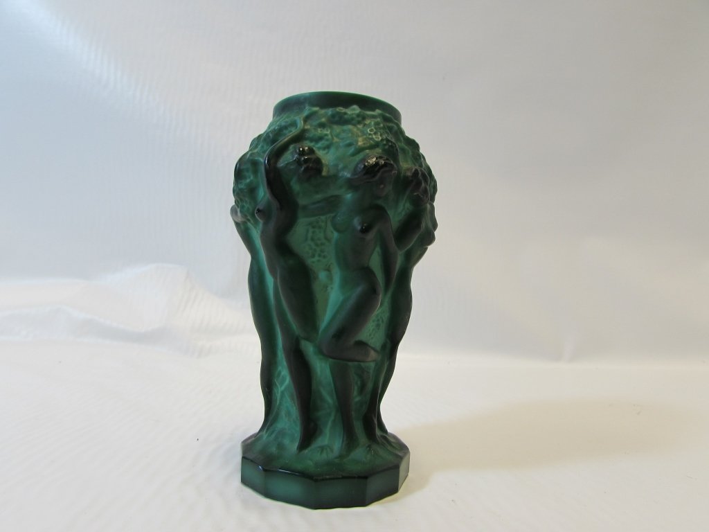 DESNA VASE NUDE WOMEN DANCERS MALACHITE GLASS: ANTIQUE ART DECO DESNA BOHEMIAN CZECH REPUBLIC DANCING NUDES. 5" TALL x 2.5" WIDE. NO CHIPS OR CRACKS.