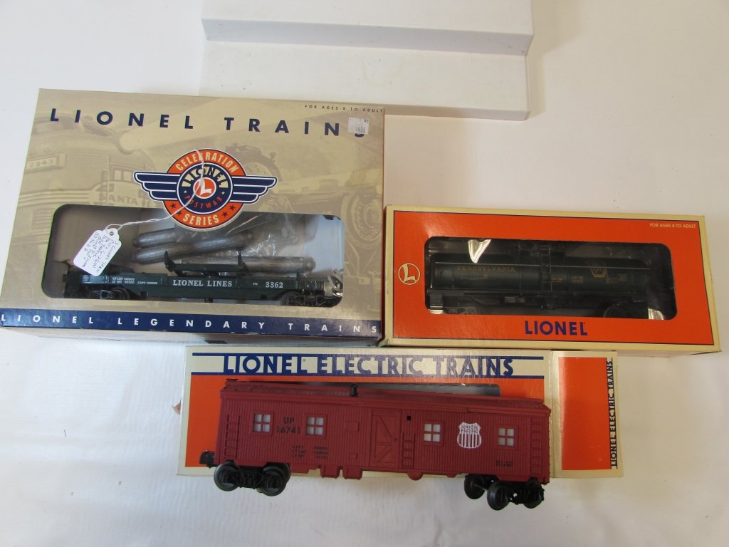 3 LIONEL TRAIN CAR TANKER ILLUMINATED BUNK CAR NIB: 52.36Z2 TOY TRAIN CARS (3). 6-26100 PENNSYLVANIA TANKER, 16741 UNION PACIFIC ILLUMINATED BUNK CAR, & 3362/6-19878 HELIUM TANK LOADER w/ TRAY. ALL INCLUDE ORIGINAL BOXES.