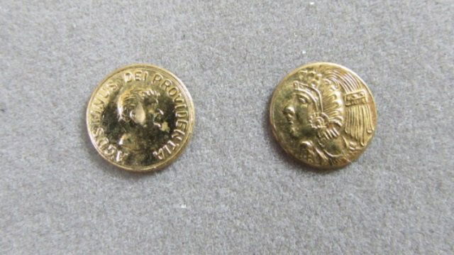 MEXICO GOLD COINS (2) SPANISH: 2 SMALL MEXICAN SOLID GOLD COINS.