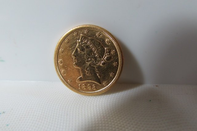 1893 S $5 GOLD LIBERTY US COIN: 1893 S FIVE DOLLAR GOLD LIBERTY COIN.